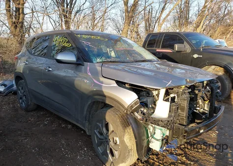 2025 Kia Seltos Lx z USA, uszkodzony, nr VIN KNDEPCAA0S7789044